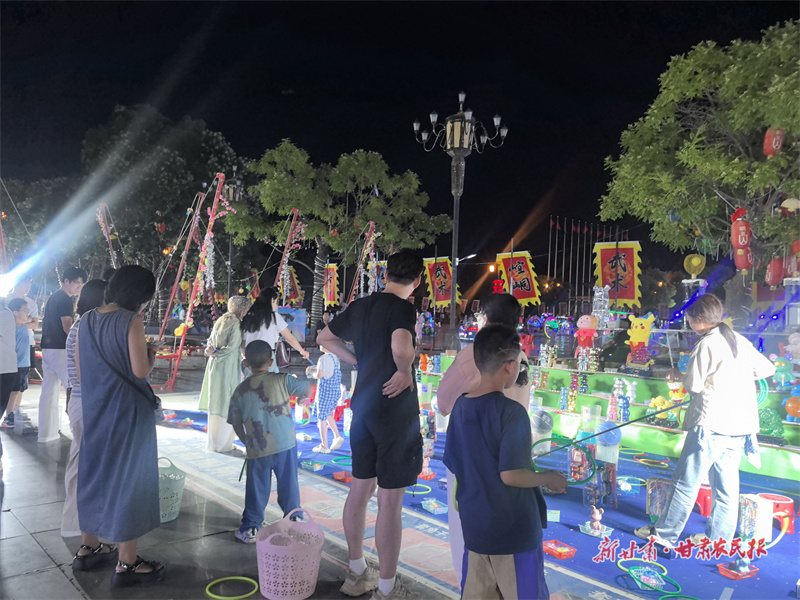 在廣袤的崆峒,依托絲綢之路黃金旅游帶節點優勢,崆峒區的鄉村旅游正交織出獨特韻律。拍攝:魏麗 (2)