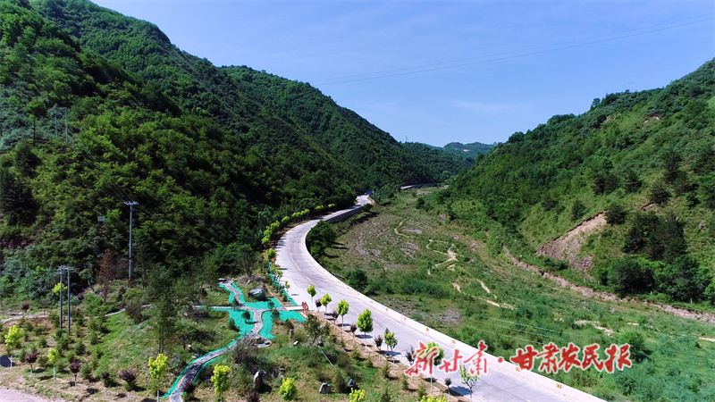 秦州區(qū)：&ldquo;四好農(nóng)村路&rdquo;擘畫鄉(xiāng)村振興新通途